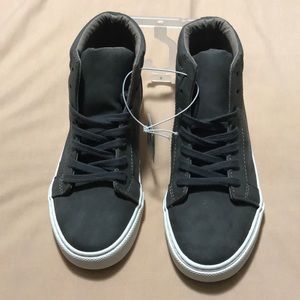 NEW Sueded high-tops for boys